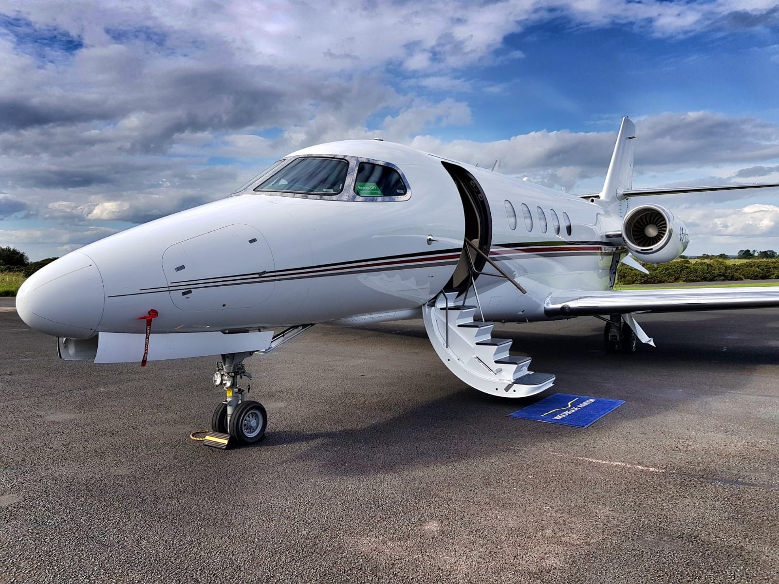 Private Jet Charter, Helicopter Charter or Commercial Airliner Charter